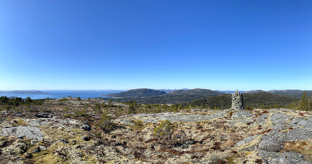 Ut mot havet.Brettingen midt på her med Ørlandet langt der ute.