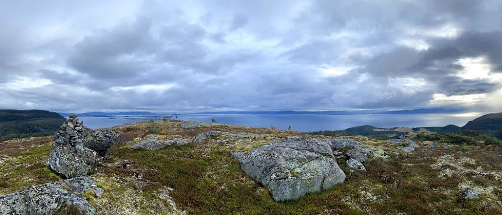 Panorama fra Leirsklumpen mot fjorden.