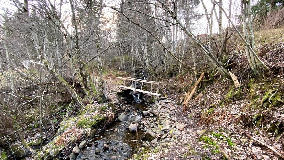 Nybrua over Smibekken.