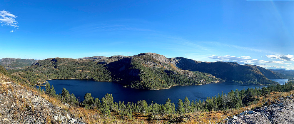 Panorama over Austdalen mot Juvassklumpen.