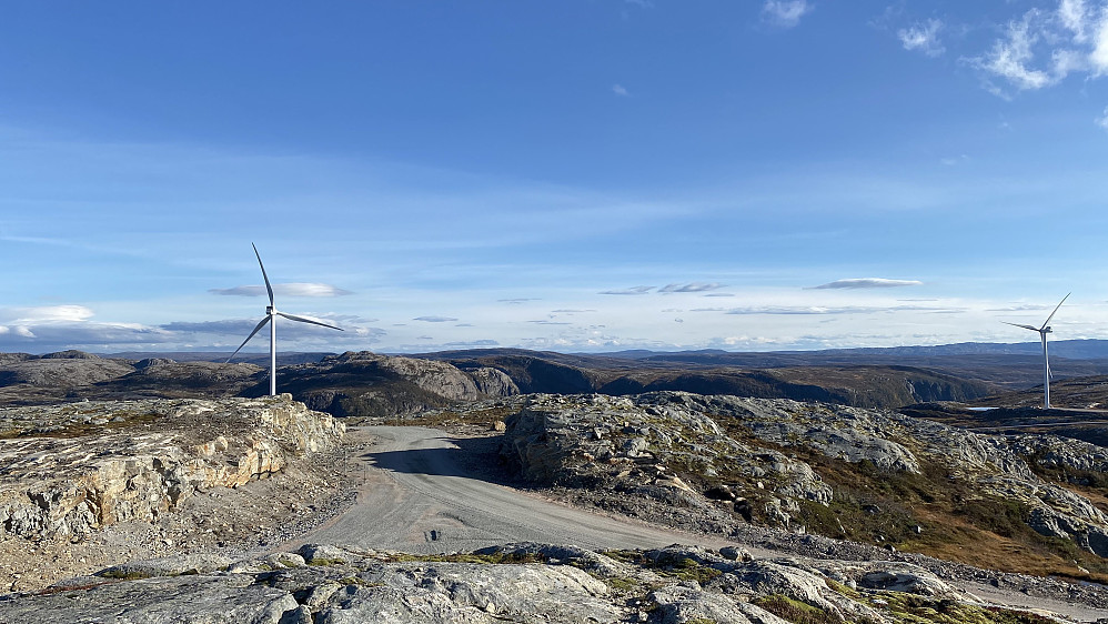 Mot øst.