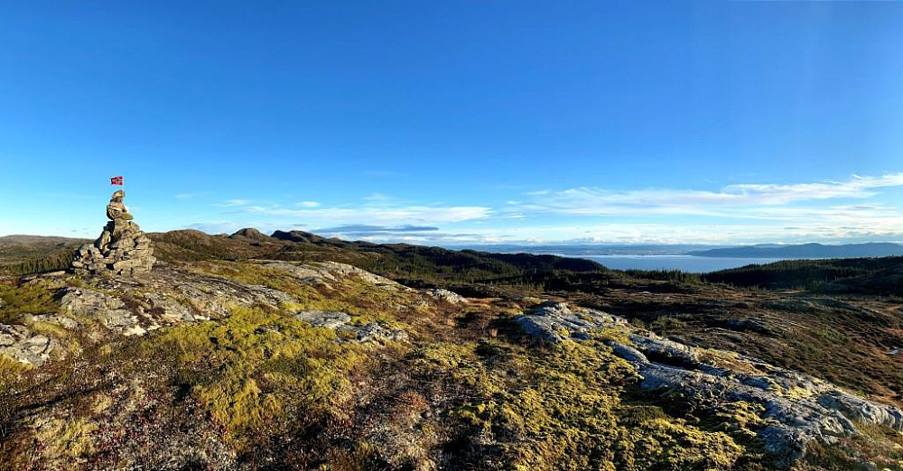 Panorama her oppe mot Trondheim.
