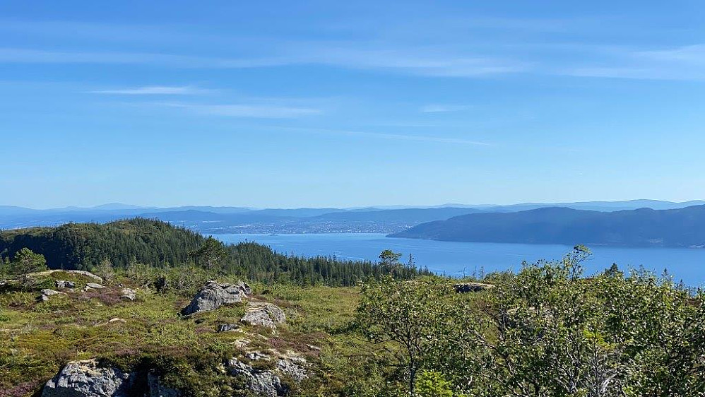 Skimter Trondheim over fjorden.