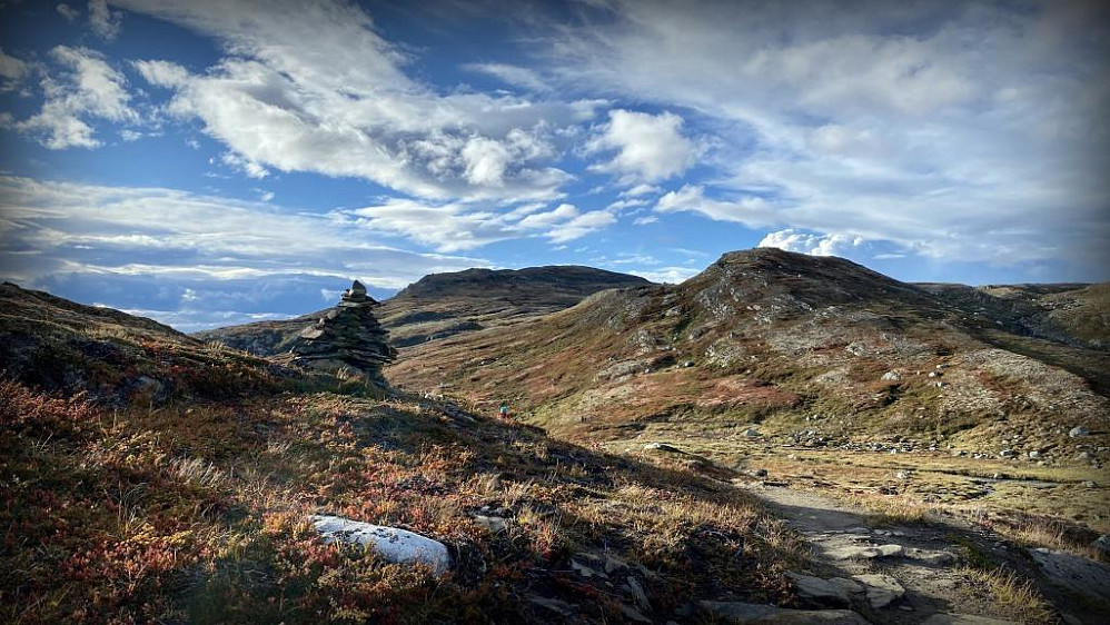 Lengst unna ligger Grøthaugen på 1241 moh.