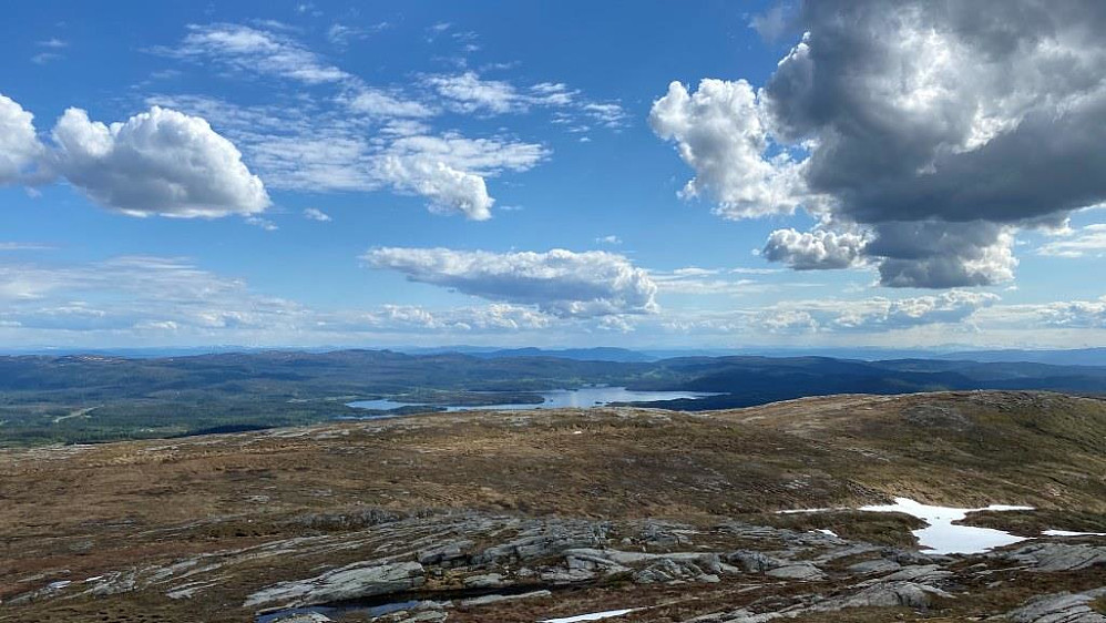 Mot sør og Storvatnet.