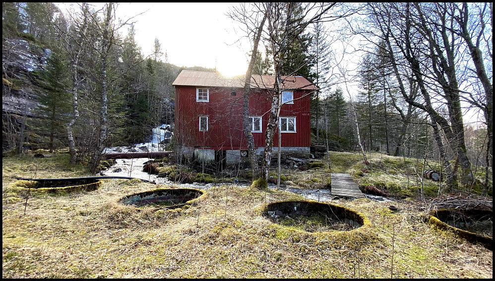 Litt rart å tenke på at det har vært smolt oppdrett her.