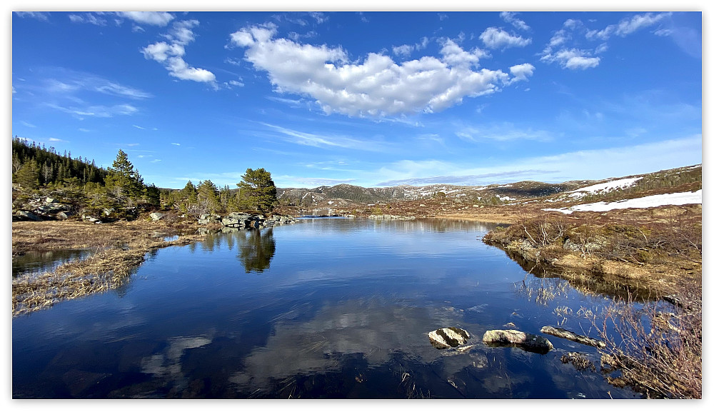 Mot Skjellevatnet.
