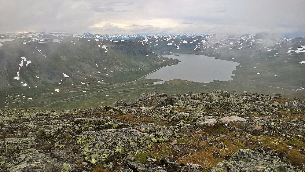 Mot Eldrevatnet