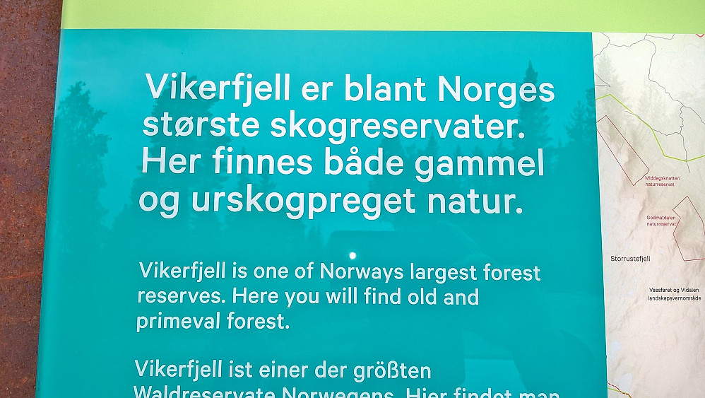 Kart og infotavle på Vikersetra