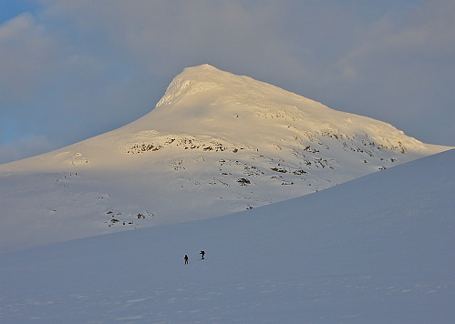 Storenosa. Skiløparar på Erdalsbreen