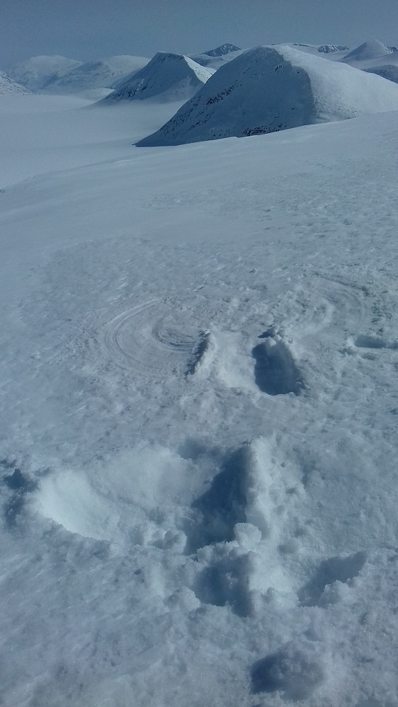 Engel i snøen på Vestre Holåtinden. :)