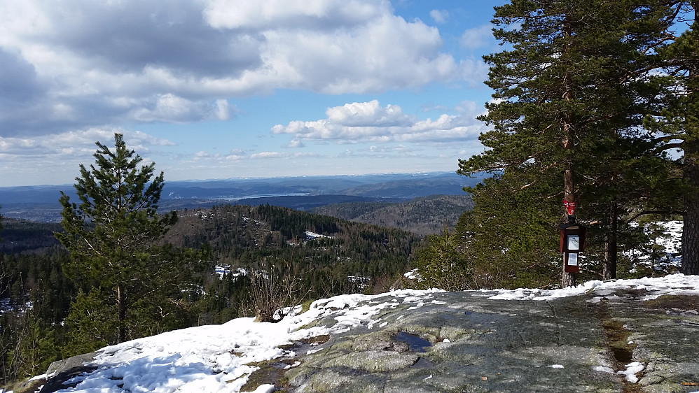 Fjerdingen i slutten av april.