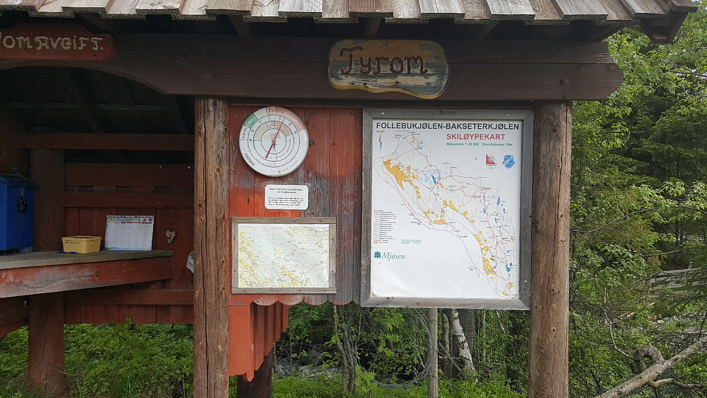 Infotavla ved Tyrom