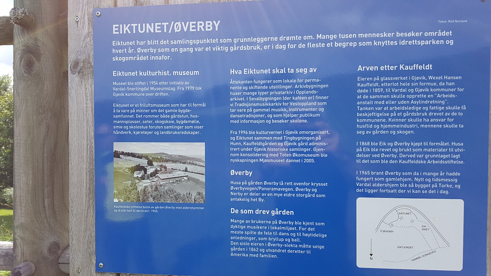 Infotavle på vei mot Bergstoppen
