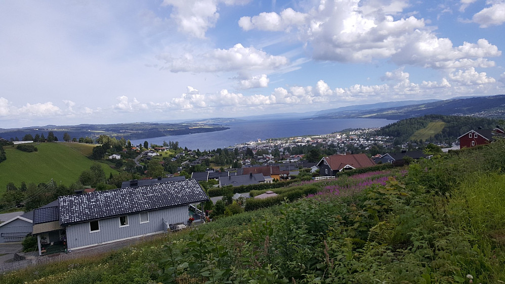 Mot Gjøvik og Mjøsa