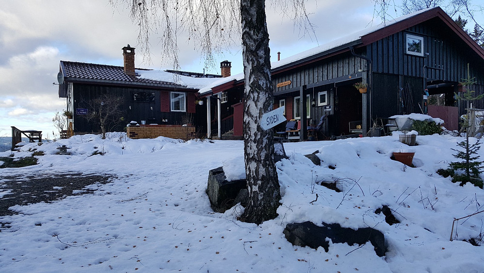 På toppen av Hageringsåsen, en fraflyttet villa
