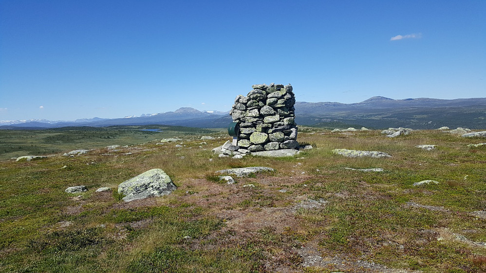 Skruvdalstind
