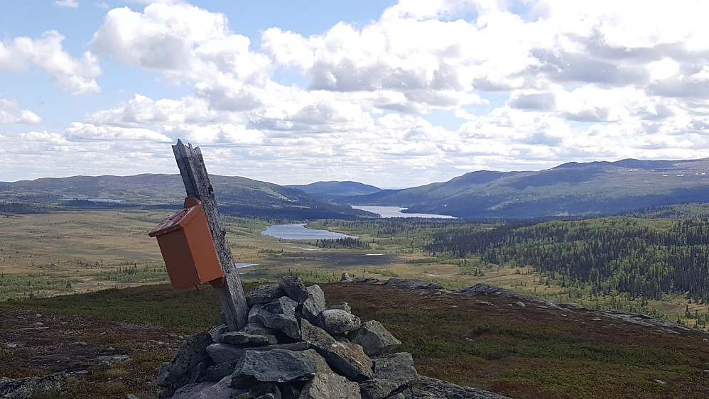 Snæreskampen, mot Oppsjøen og Synnfjorden