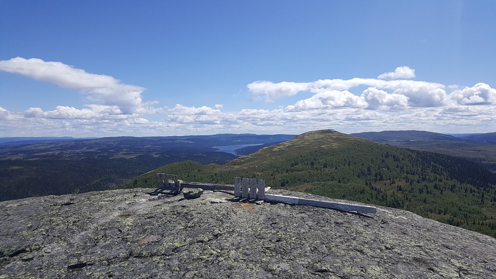Dokkampen, mot Ormtjernskampen