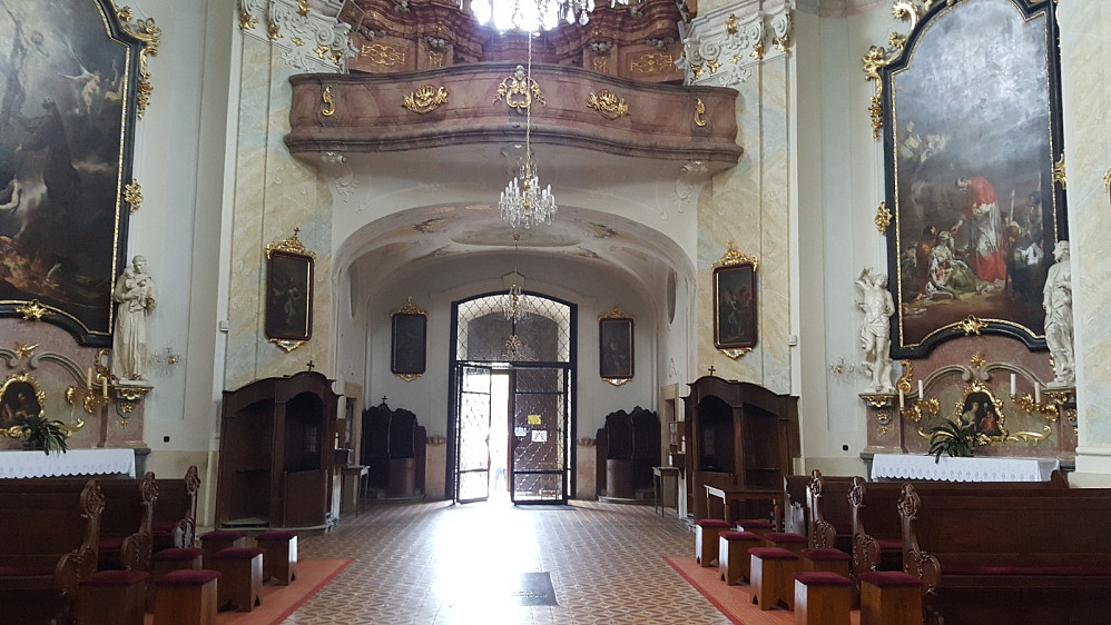 Interiør fra kirken