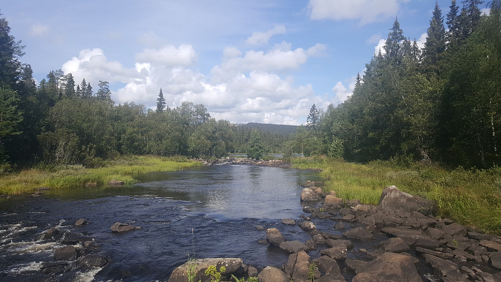 Øyåa mot Avskåkån