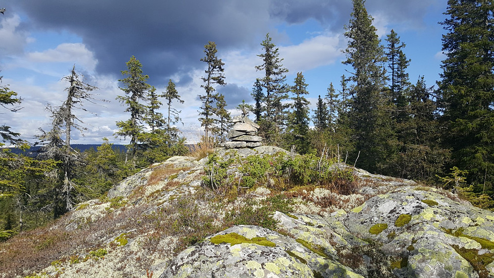 Sjøseteråsen, med fetter Pers varde fra 2015