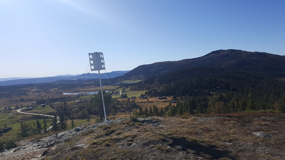 På Østre Gullhaugsetertoppen, mot Gullhaugen og Svangkampen