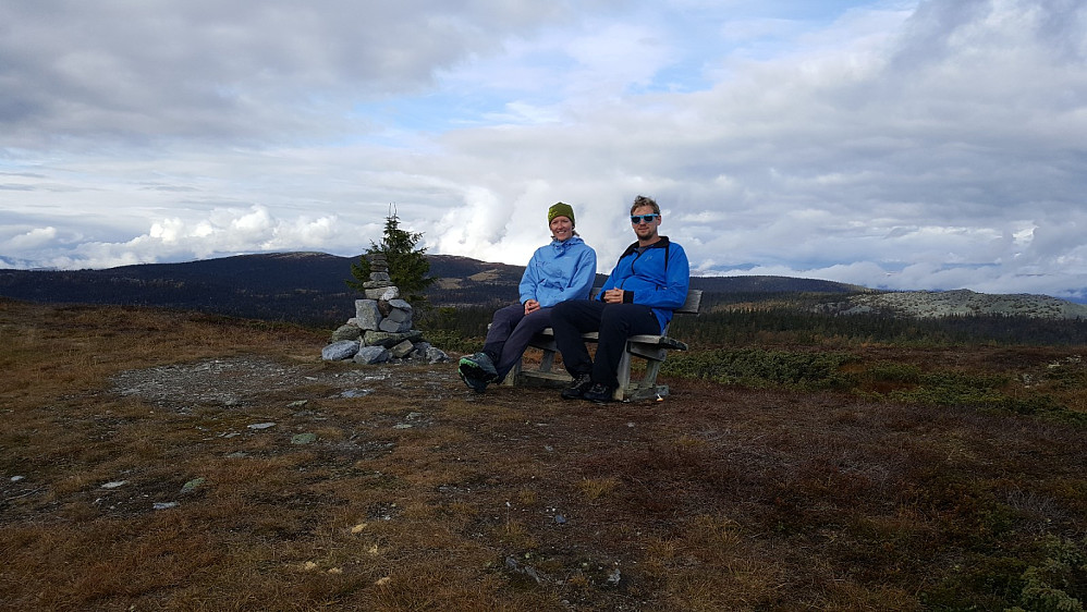 Kristine og Hans Thorvald lapper av på toppen