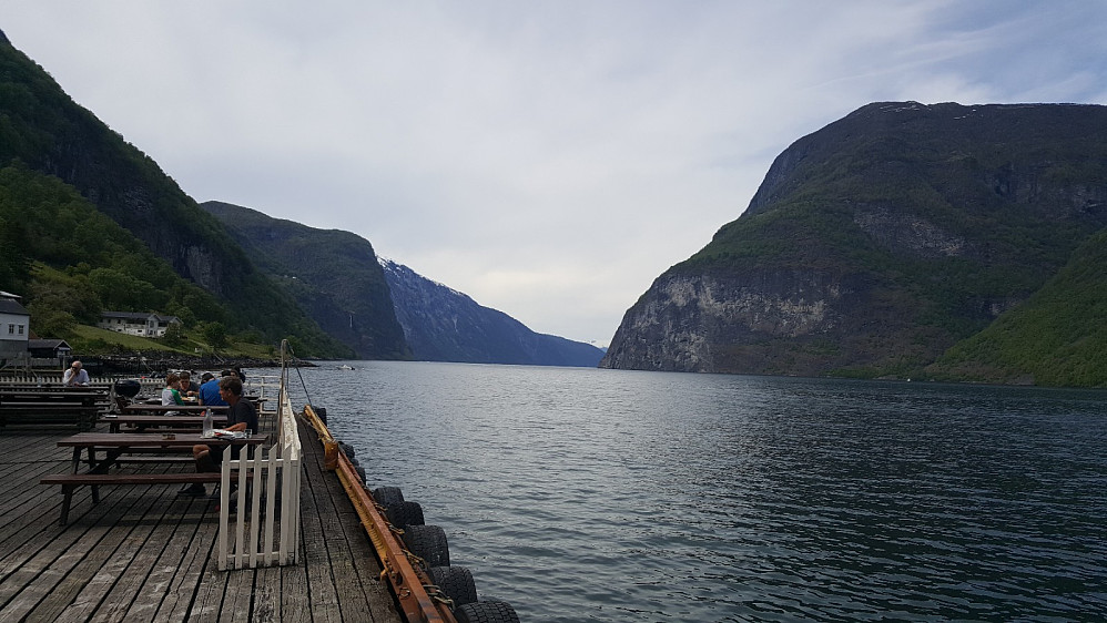 Utsikt nordover Aurlandsfjorden