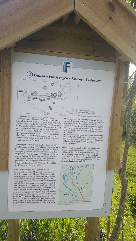 Mange infotavler langs stien