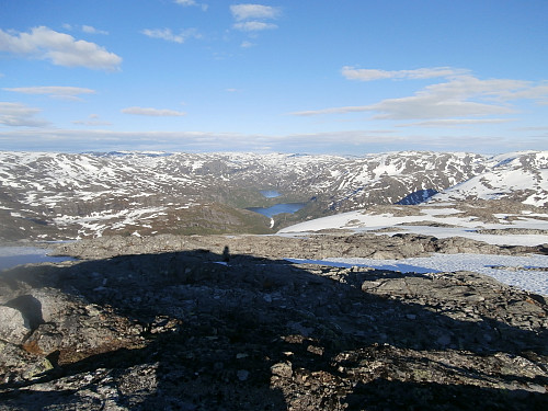 Søraustover mot Reinungavatnet og Kjosfossen.