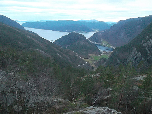 Nordvest mot Erfjorden og Kilakrune.