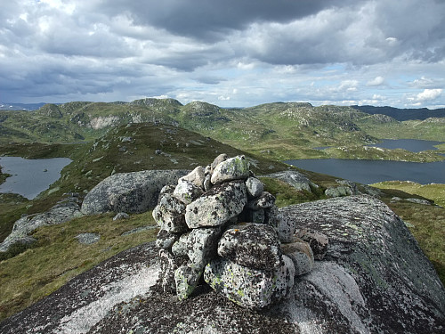 På toppen Sørvest for Øyuvsvatnet.