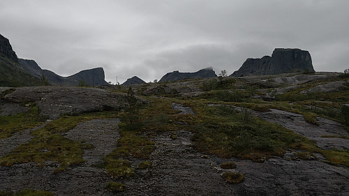 Utsikt mot Veggfjellan.
