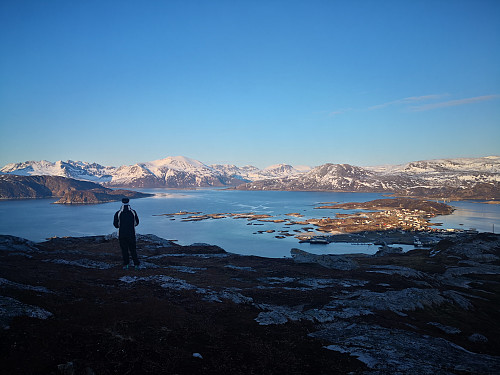 Mot Sommarøya og Kvaløya