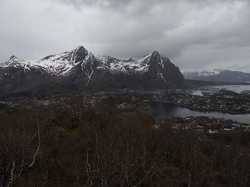 Blåtinden og Fløya frå Ørnhaugen