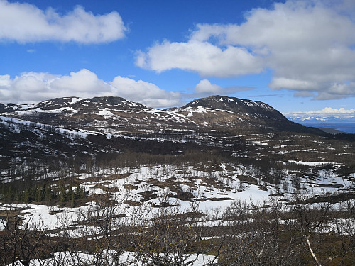 Litle Hinnstein og Hinnstein frå Okloheia