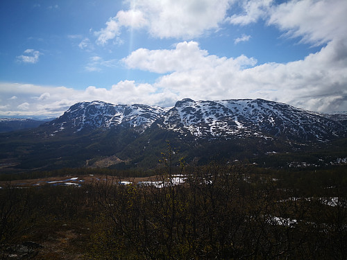 Sørvikfjellet og Nattmålsnuten frå Okloheia