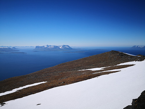 Utsikt frå Rolla; Grytøya