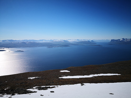 Utsikt frå Rolla; nordleg del av Hinnøya
