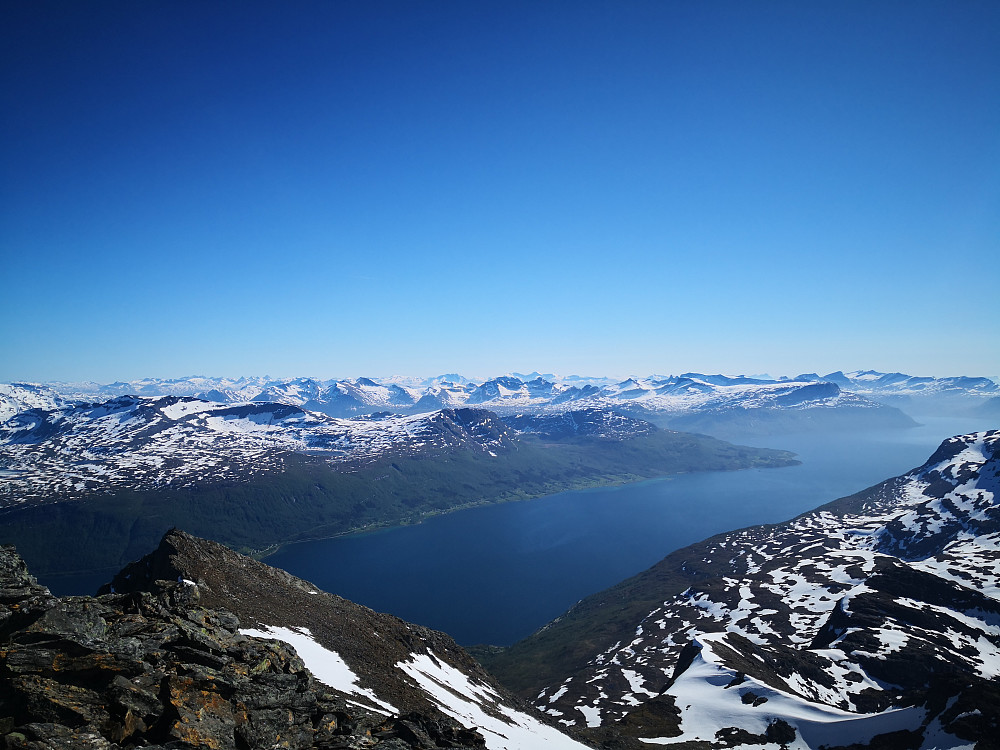 Utsikt frå Langlitinden; Astafjorden