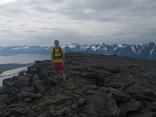 På Kjelvågtinden