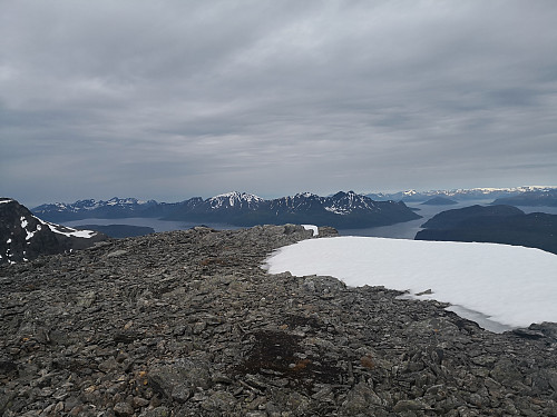 Lyngen frå Uløytinden