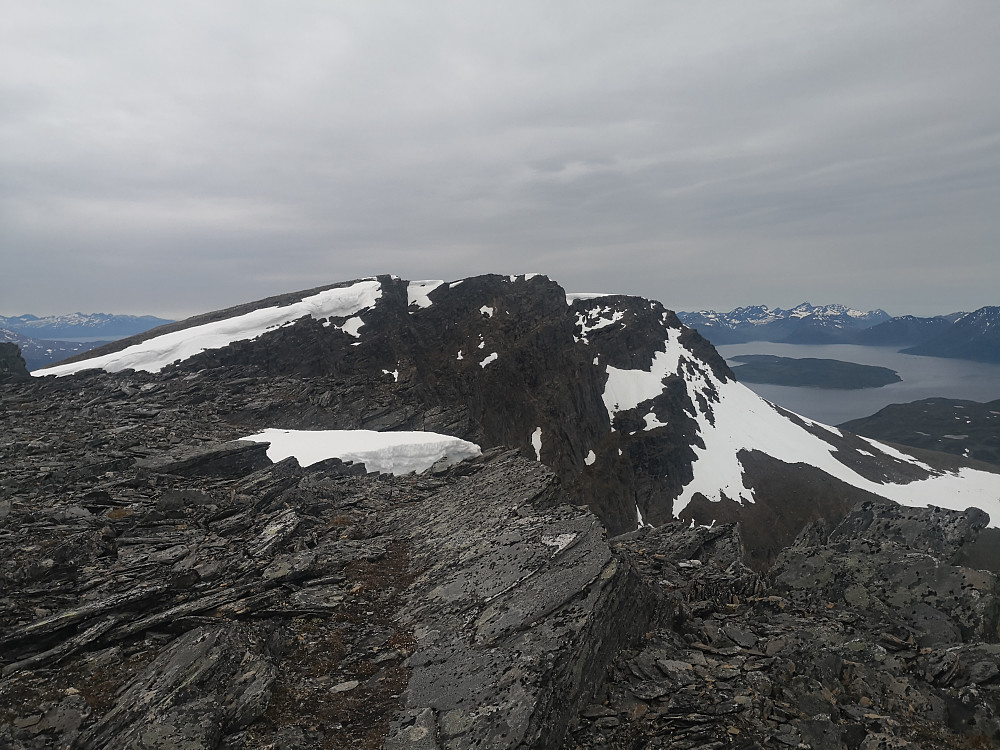 Blåtinden frå sørtoppen