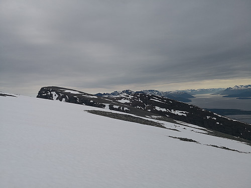 Utsikt frå Blåtinden; Uløytinden