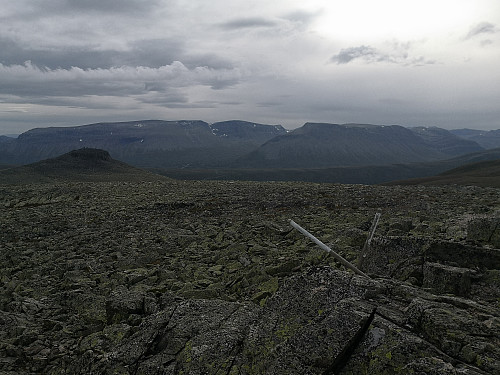 Mot Ranastongi og Rankonøse frå Gilafjellet. Kruk i forgrunnen