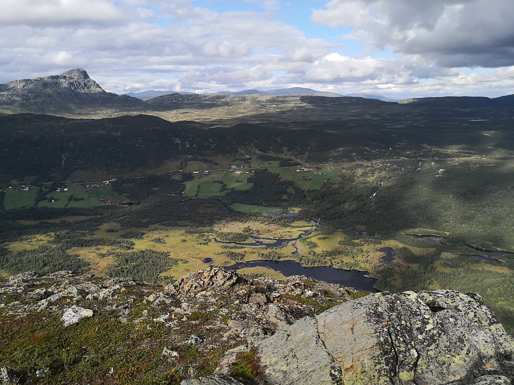 Mot Bitihorn og Beitostølen frå Raudhorn