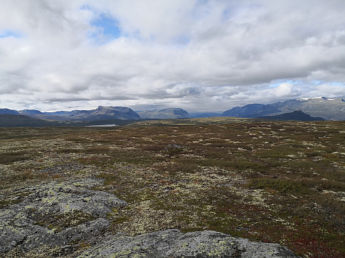 Frå Rennefjellet nord mot Grindane, Bergsfjellet, Skutshorn og Vennisfjellet