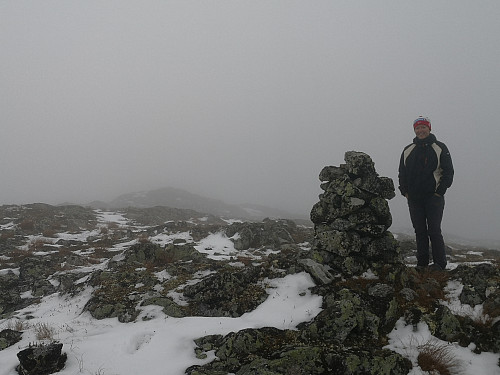 Kristine på Geitaberget i skodda