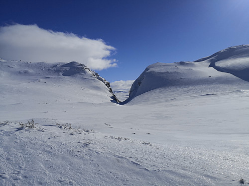 Skaret mellom Horntinden og Kvannegrøberget